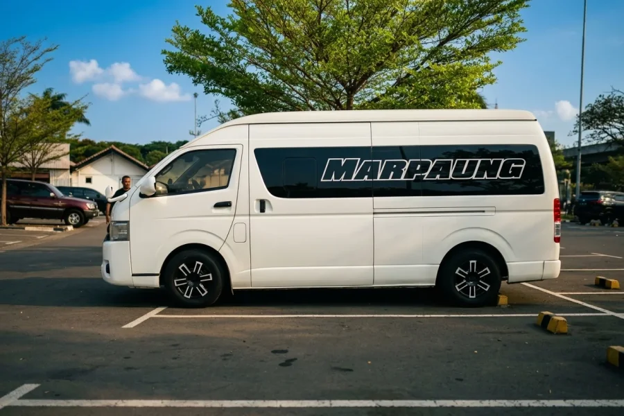 Petualangan Hijau Bebas Penat: Sewa Toyota Hiace 15 Seats Travel Marpaung untuk Trip dari Jakarta ke Kebun Raya Cibodas